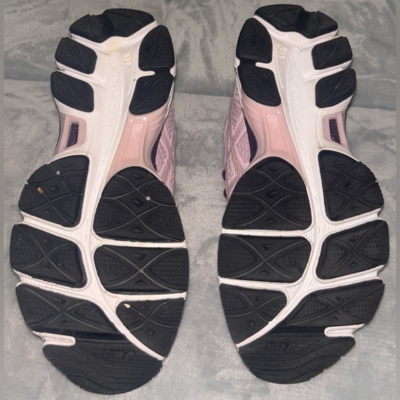 Pre-Owned. Asics Gel-Glorify 4, tennis shoes. - Picture 5 of 9